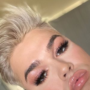 Meet your Posher, Damien